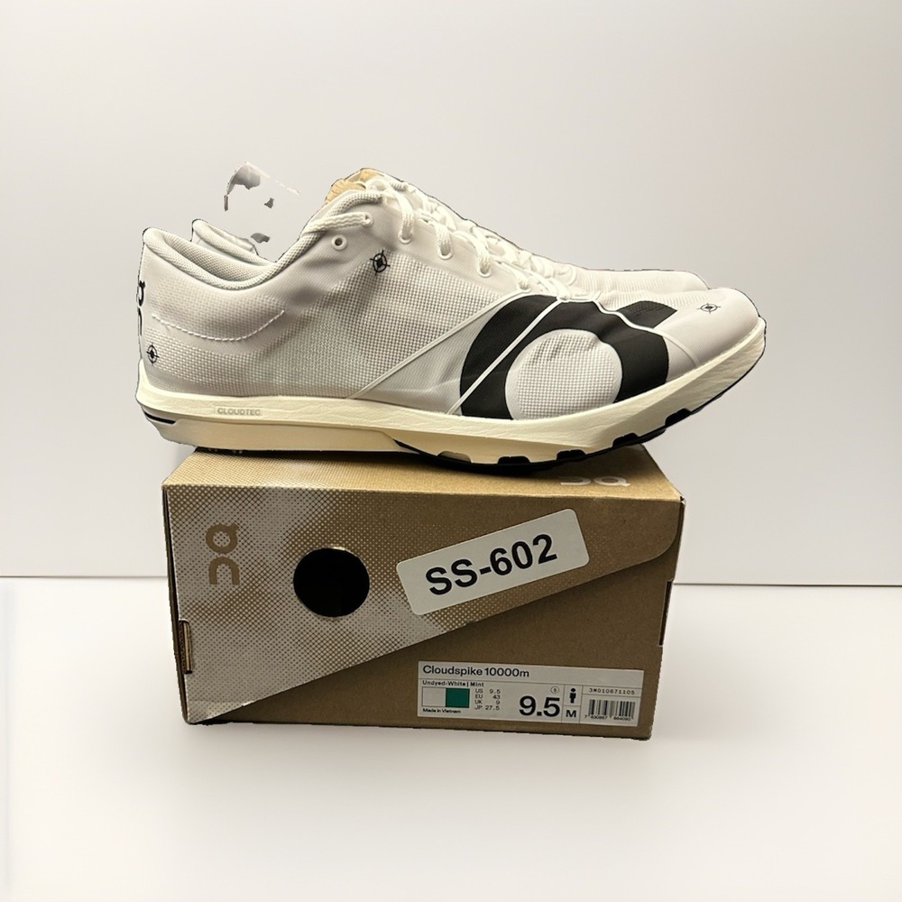 On Running Cloudspike Track & Field Spikes - White/Black - Men's US 9.5 / EU 43